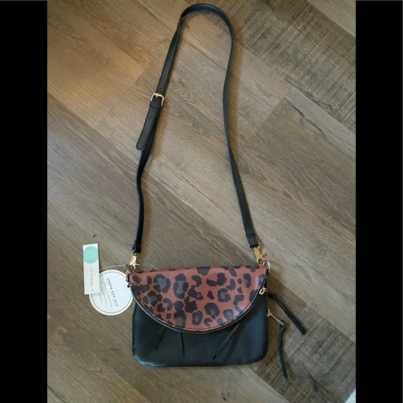 NWT Stitch Fix Under One Sky Marribel Reverse Animal Print Crossbody Purse - Picture 3 of 10